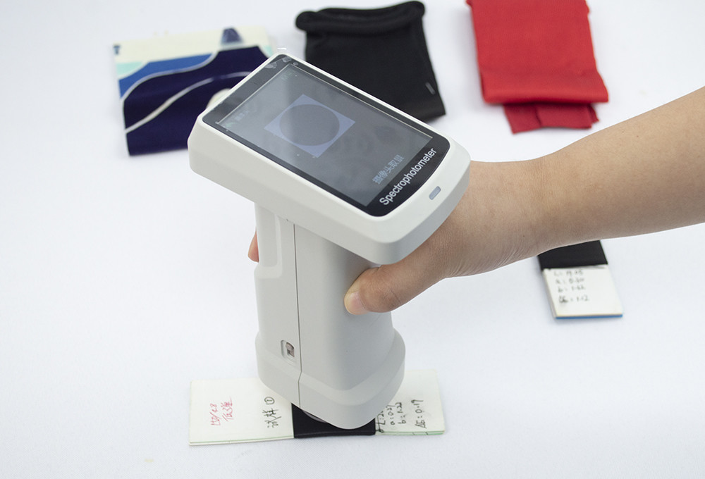 Color Measuring Device Spectrophotometer DS620 With Repeatability Accuracy