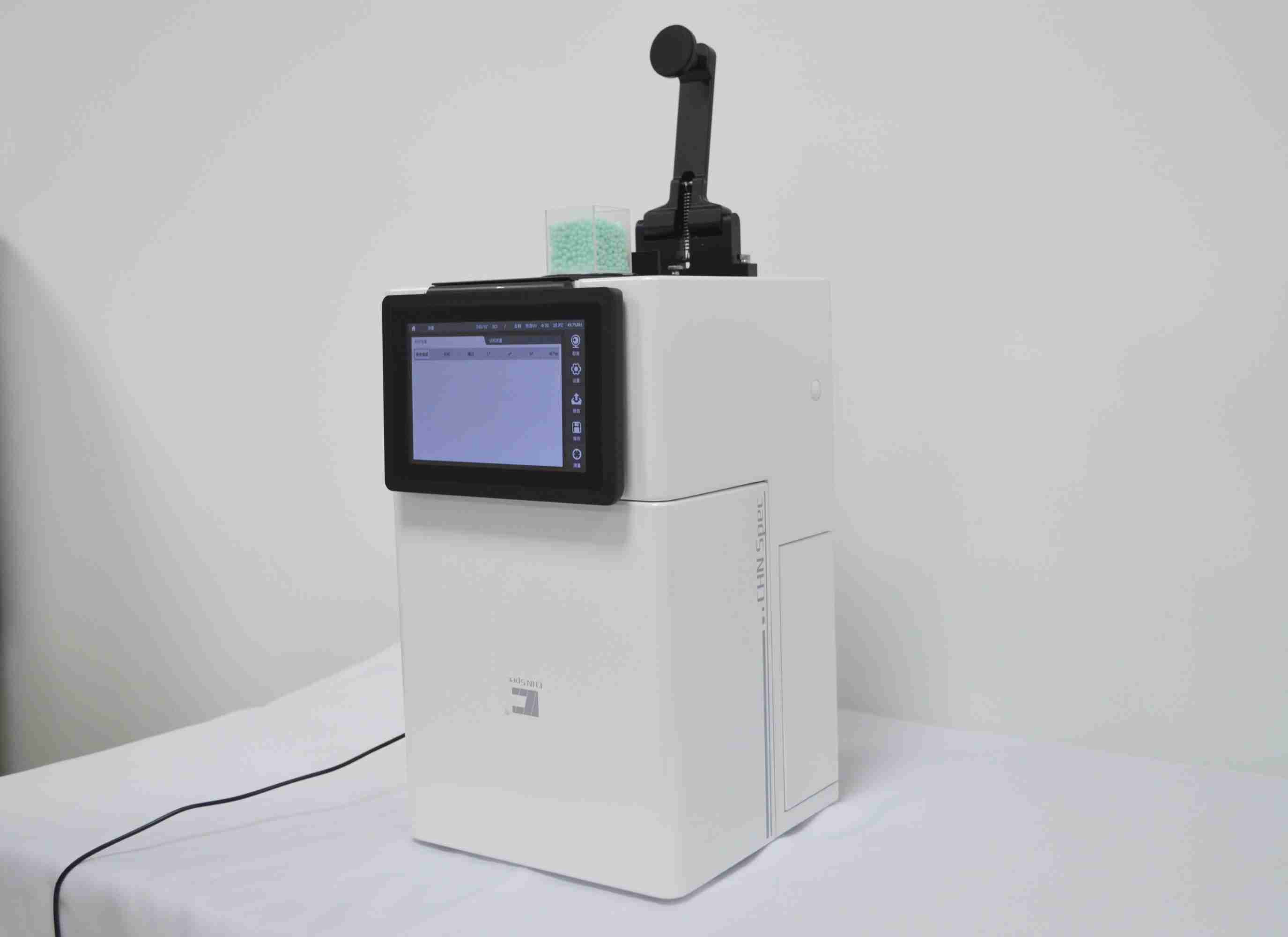 0.01 Reflectivity resolution 360780nm Wavelength range Benchtop