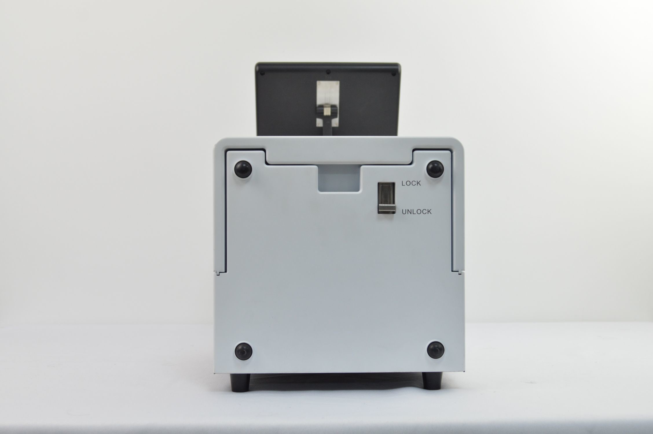 0.01 Reflectivity resolution 360780nm Wavelength range Benchtop